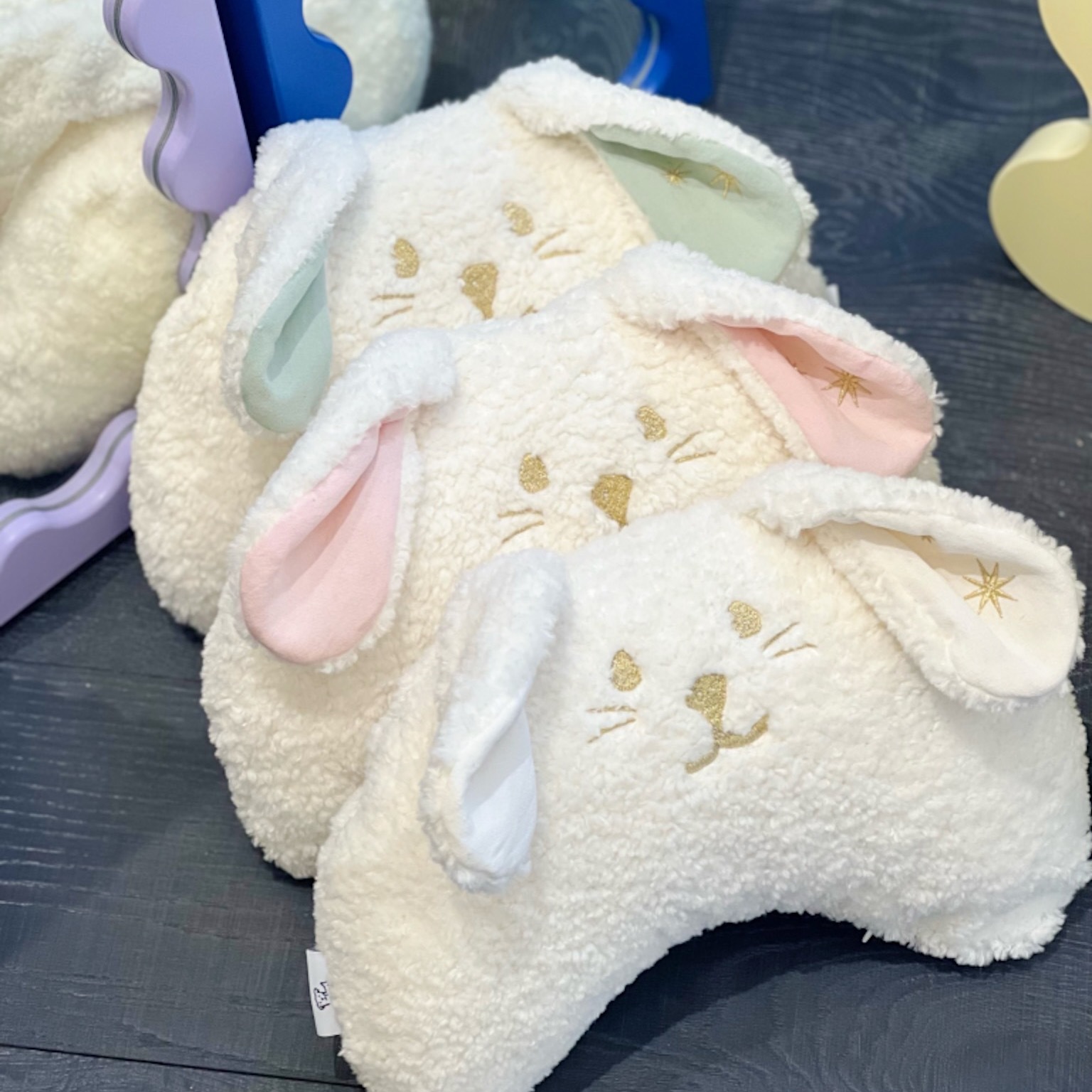 Korean Instagram New Autumn/Winter Dog Pillow Cervical Protection Deep Sleep U-shaped Pillow for Puppies and Kittens for Export
