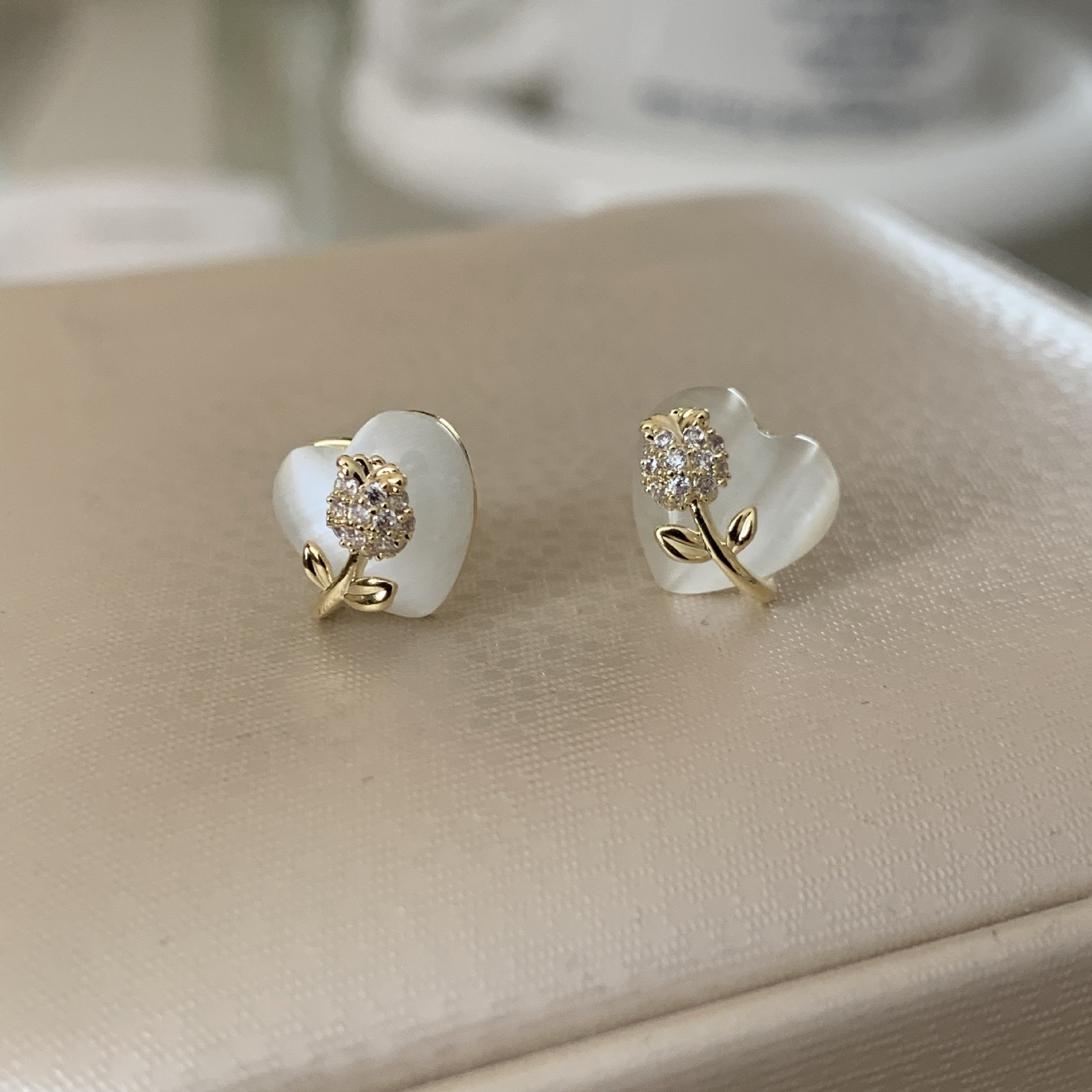 F6559 고양이 눈 사랑 장미 귀걸이