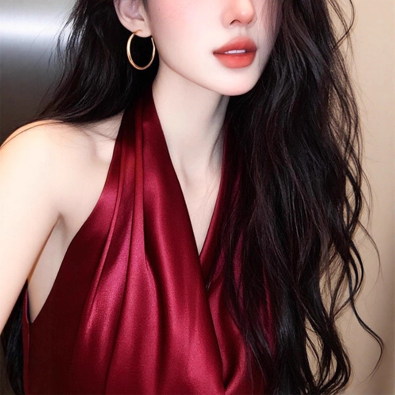 酒红色挂脖上衣2025夏季法式独特精致绝美漂亮气质名媛高级感衬衫|undefined