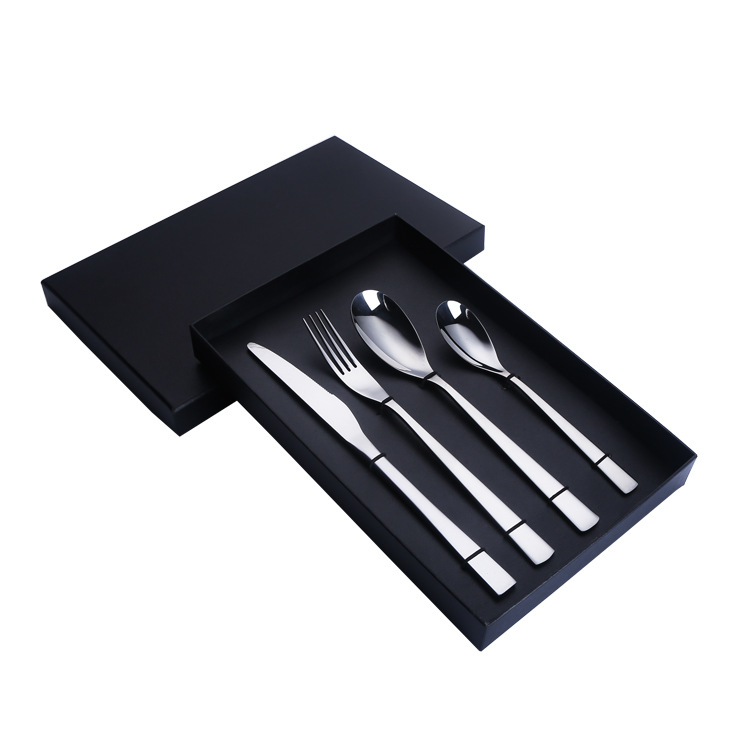 Transfronterizo occidental comida Hotel 304 vajilla de acero inoxidable traje creativo y conveniente ins cuchillo de carne, tenedor y cuchara conjunto de cuatro piezas al por mayor