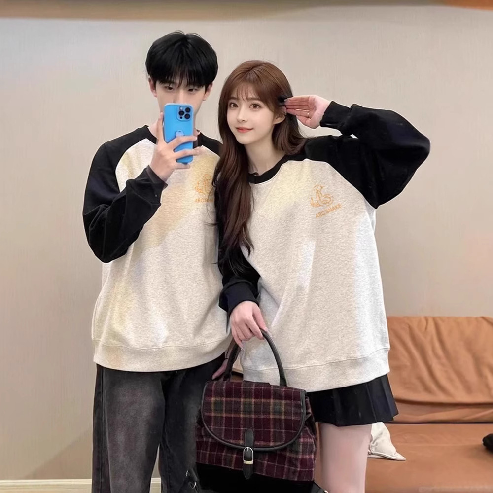 다른 연인 의류 2024 새로운 봄과 가을 패션 브랜드 긴 소매 기모 라글란 소매 라운드 넥 재킷 겨울