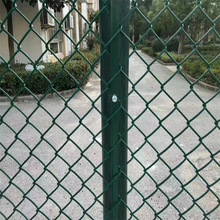 蓝球场护栏网 插接式球场围栏 体育场围网 体育设施围栏网