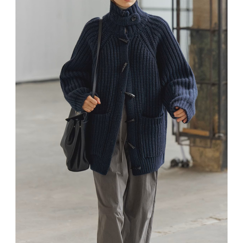 Create 01 Heavy Weight 100% Wool Handmade Thick Stick Needle Horn Button Knitted Sweater Jacket for Women