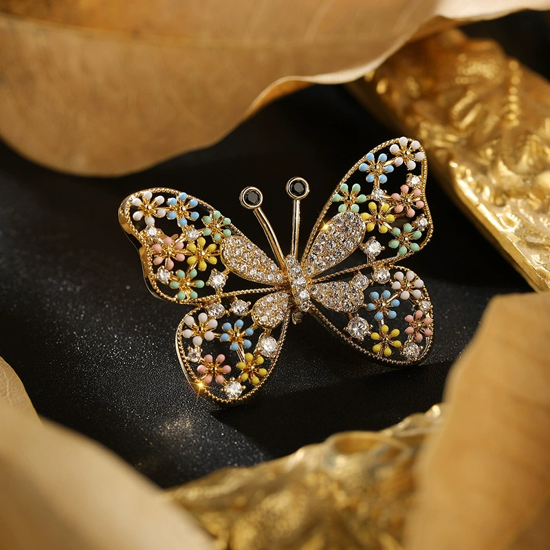 天奢珠宝 High-end fresh cartoon brooch from pearl, cardigan lapel pin, pin, Birthday gift