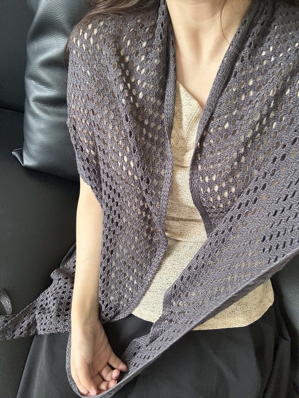 女性用ニット中空ソリッドカラーショール2025新しいエアコン付きの部屋多用途ネックプロテクター日焼け止め三角スカーフ西洋スタイルスカーフ|undefined
