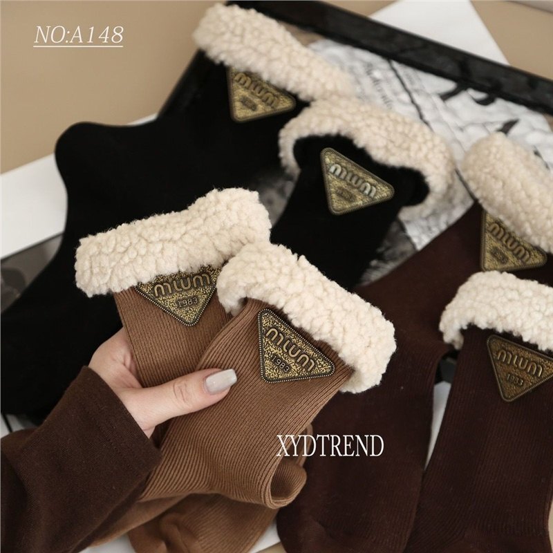 Autumn and Winter New European Socks Mouth Mao Mao Mid-tube Socks Women's Hand-stitched Metal Standard Internet Popular Fashionable Socks Casual Snow Boots Socks