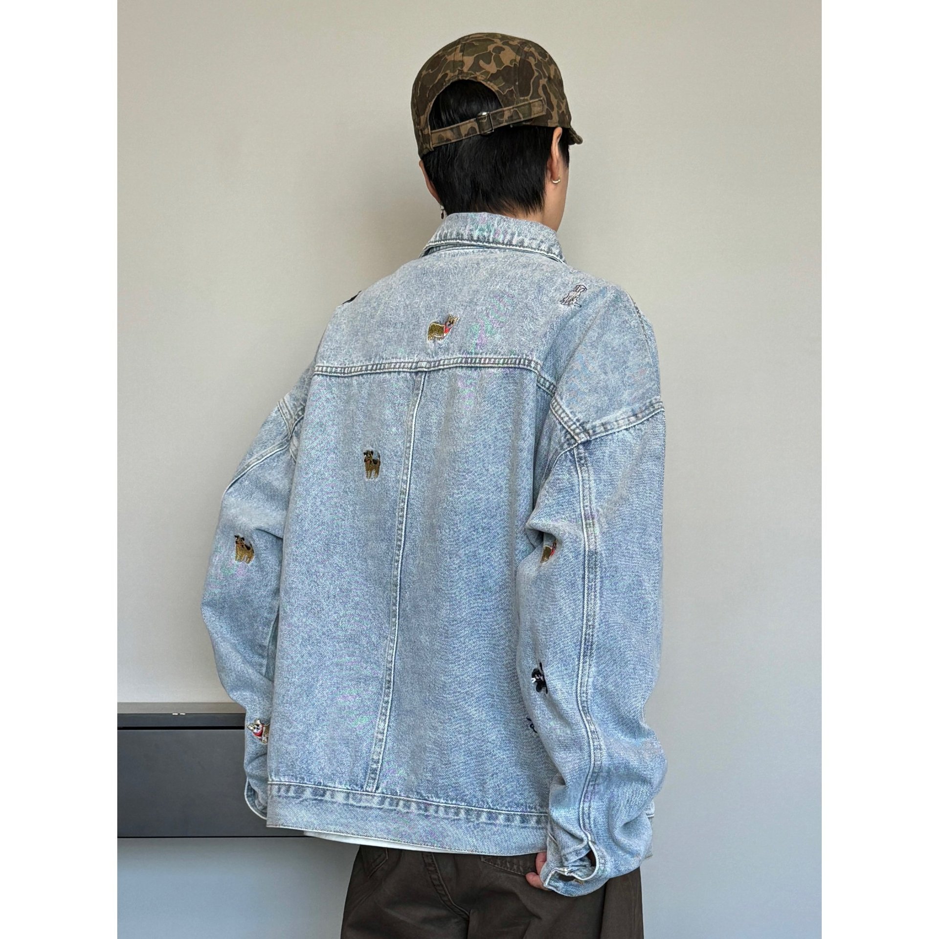 Giacca in denim con ricamo vintage a tema cartone animato - Cappotto oversize da streetwear per uomo e donna (S-2XL)_voghion.com