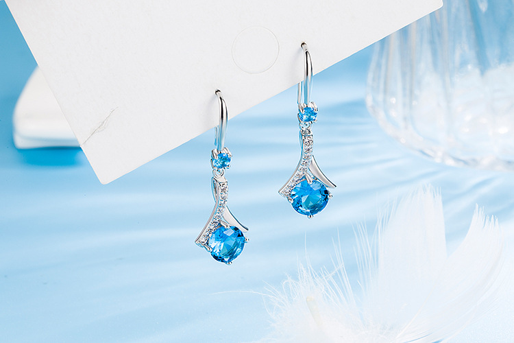 Korean Elegant Diamond Long Blue Crystal Copper Earrings Jewelry display picture 1