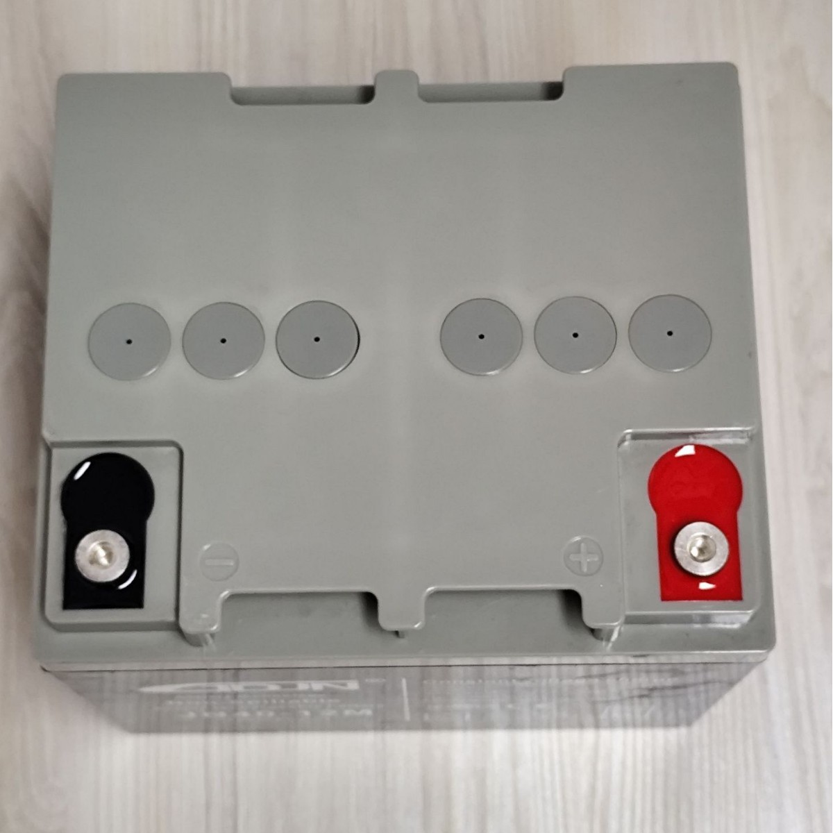 Ǧ������12V40����ʽ��ά����ط���վ̫���ܵ�������Ӧ���豸