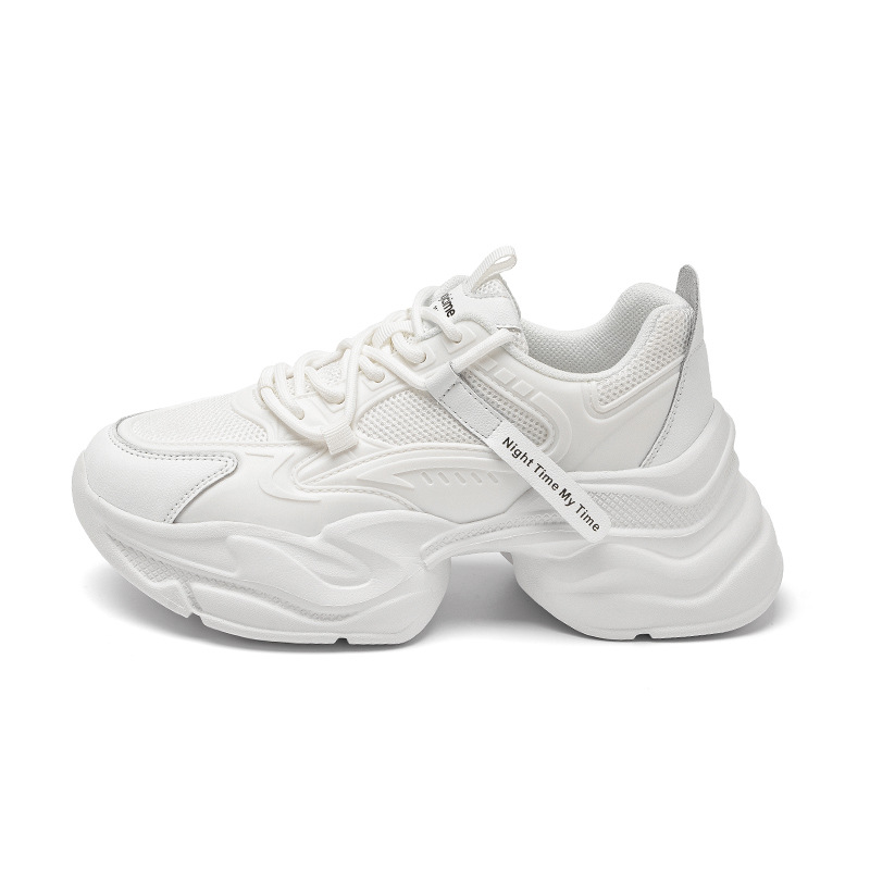 Zapatos de primavera y verano de la mujer 2025 primavera y verano de moda zapatos blancos de suela gruesa pequeños zapatos deportivos para correr