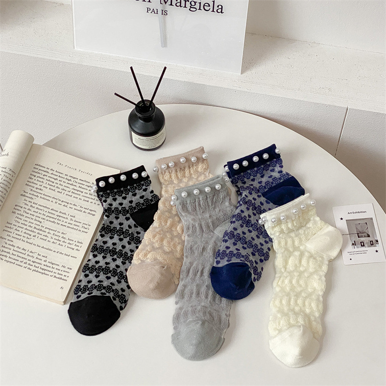 Spring and Summer New Pearl Cass Thin Japanese Soft Girl Girl Boat Socks Striped Glass Silk Lolita Socks