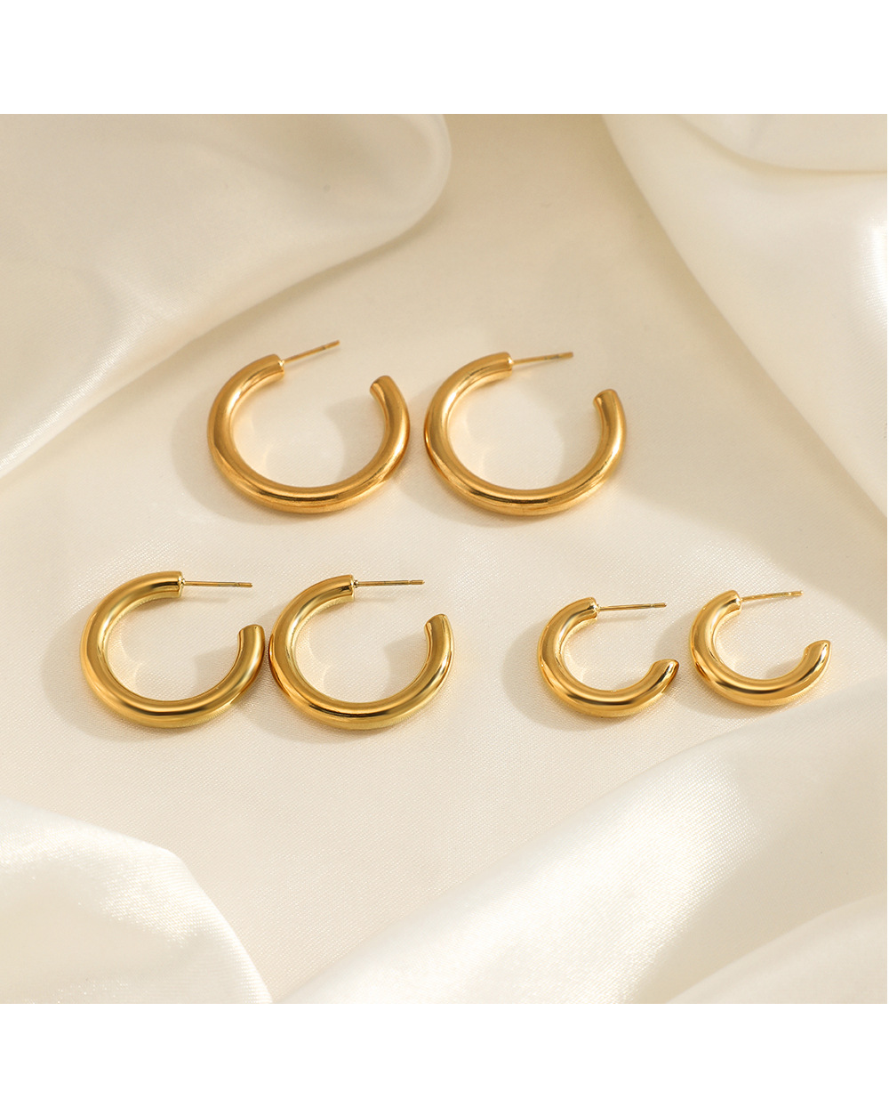 12g Weight PVD Coated Gold Plating Process 304 Stainless Steel Ear Needle Material Earrings Classification 1 Pair Quantity Daily Occasion 304 Stainless Steel Material Solid Color Pattern Women'S Gender Simple Style Style Waterproof Non Tarnish, Plating Craft 1 Pair Simple Style Solid Color Plating 304 Stainless Steel Stainless Steel Earrings
