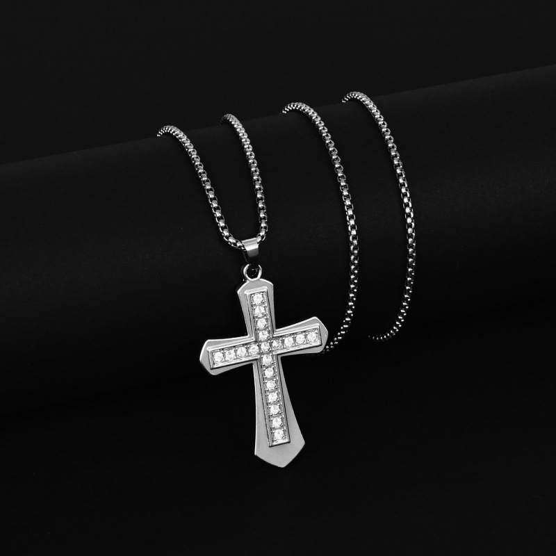 Diamond Cross Necklace Personalized Hip Hop Style For Unisex_voghion.com