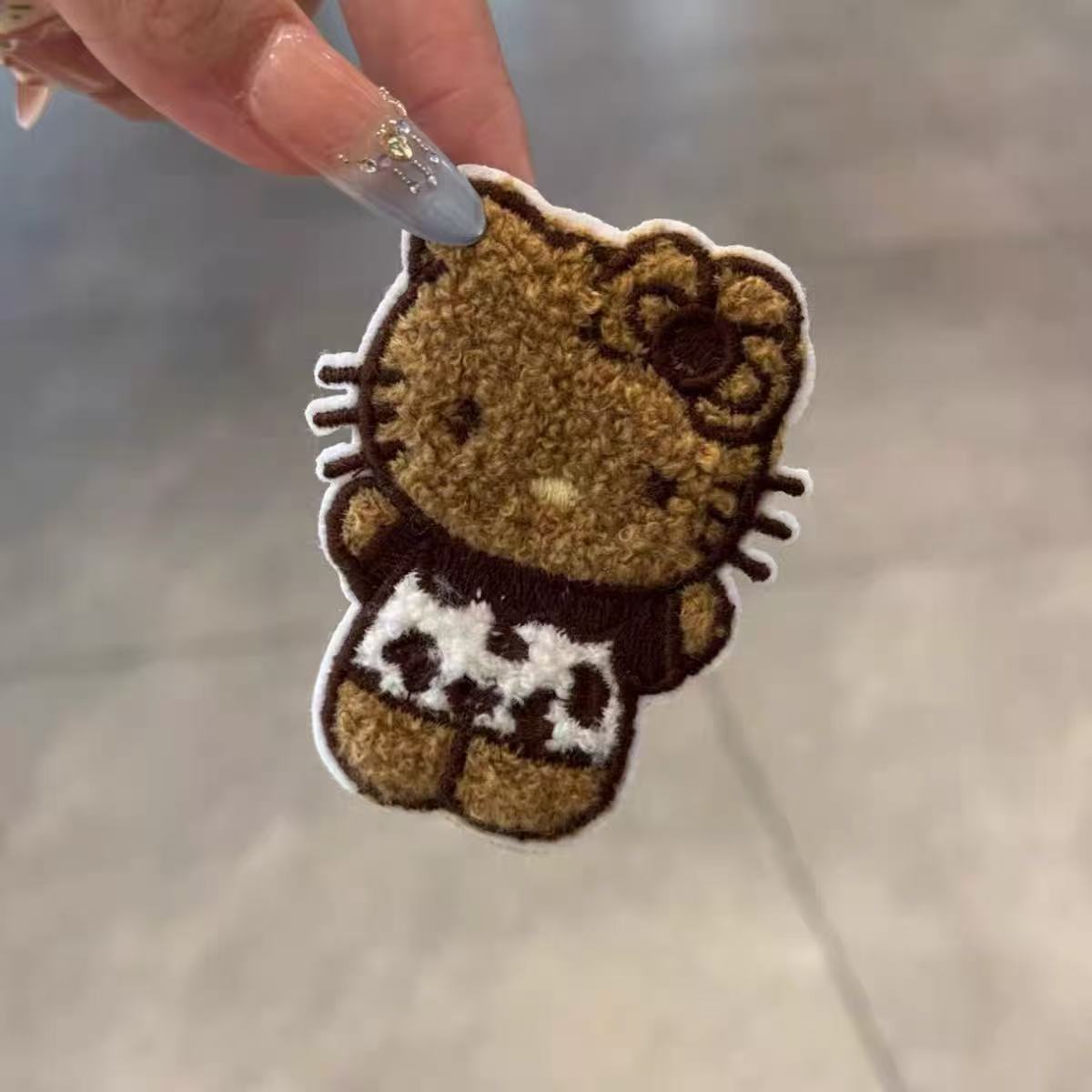 Simple cat-themed Velcro hair clips, 2026 new style, double-layered, for bangs and side hair, hair accessories, seamless, for girls