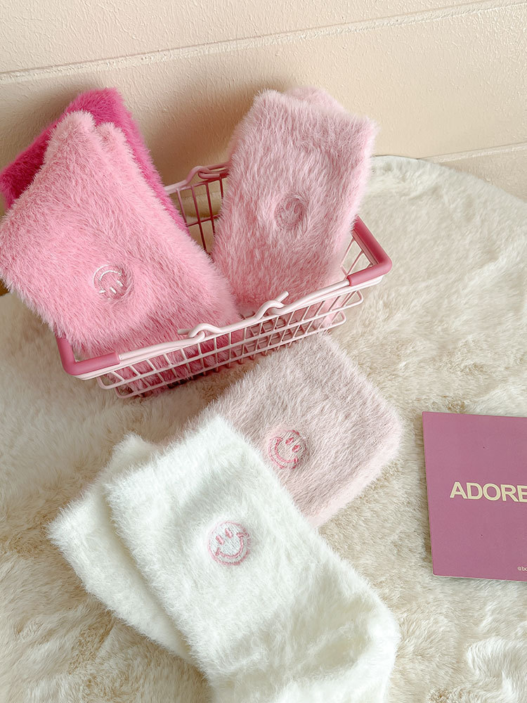 Embroidered Smiling Face Mid-length Socks For Women In Pink Fleece_voghion.com