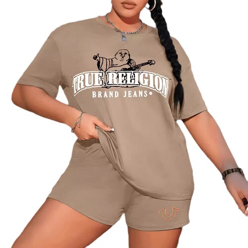 European and American-style women's printed sportswear set: letter-printed short-sleeve top with crew neck, paired with matching short pants—perfect for fall and winter, available in plus sizes.