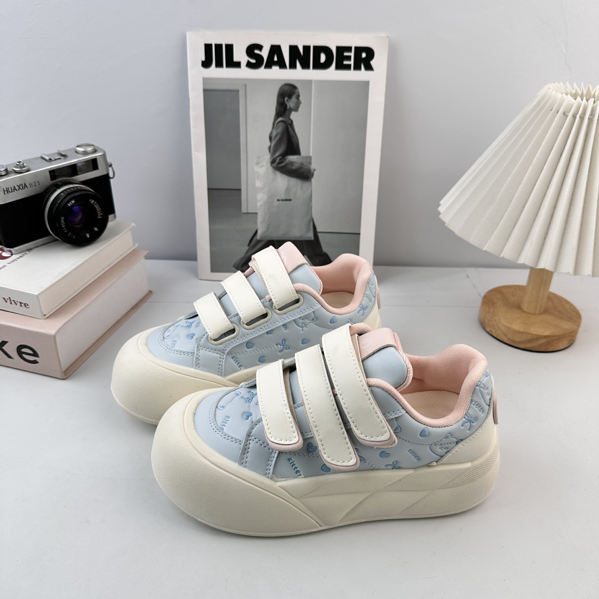 Farwave Velcro zapatos blancos 2025 otoño nuevo chic nicho coreano zapatos de banquete zapatos bolsas de pan