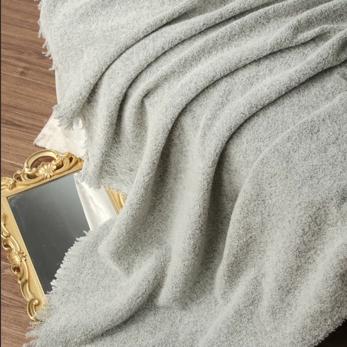 Woolen duvet, cloak, increased thickness