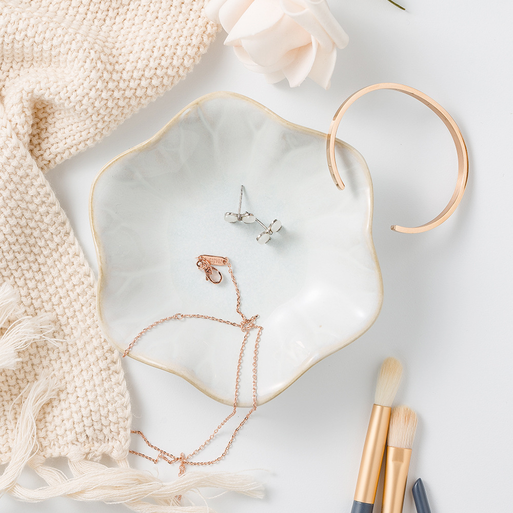 Joyería de cerámica creativa plato de comercio exterior Venta caliente suministro directo de fábrica Amazon Venta caliente joyería plato anillo collar de almacenamiento