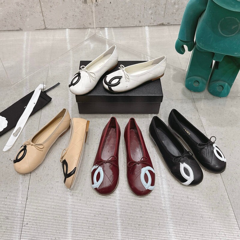 Authentic Double C Ballet Flats for Women, Size 26, Diamond Pattern, Flat-Soled Slip-On Shoes, Chanel-Style Bow, French Style Converse Single Shoes Authentic Double C Ballet Flats for Women, Size 26, Diamond Pattern, Flat-Soled Slip-On Shoes, Chanel-Style Bow, French Style Converse Single Shoes