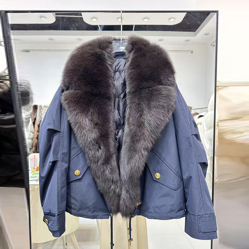 European Station 2025 Winter New Luxury Fur Fox Fur Collar down Jacket Women's Short Loose Thickened Parka Jacket European Station 2025 Winter New Luxury Fur Fox Fur Collar down Jacket Women's Short Loose Thickened Parka Jacket