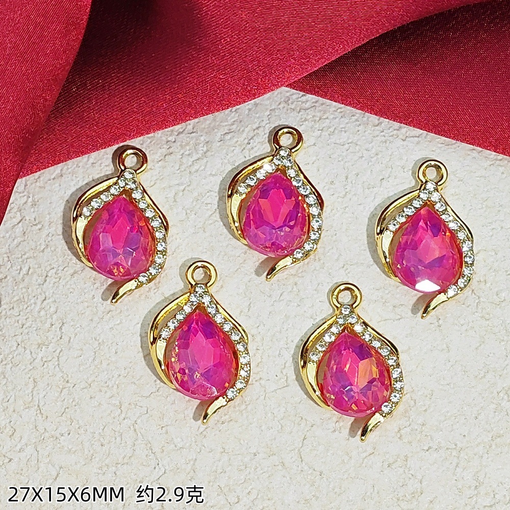 Exquisitos accesorios de joyería colgante de diamante de alta protección ultravioleta al por mayor collar DIY artesanal colgante de materiales de ropa de pulsera