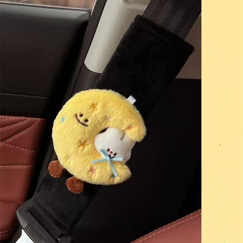 Original design: Cute car seat belt shoulder pads, adorable car accessories, parking permit holder, shoulder protectors to prevent chafing, suitable for cross-border sales