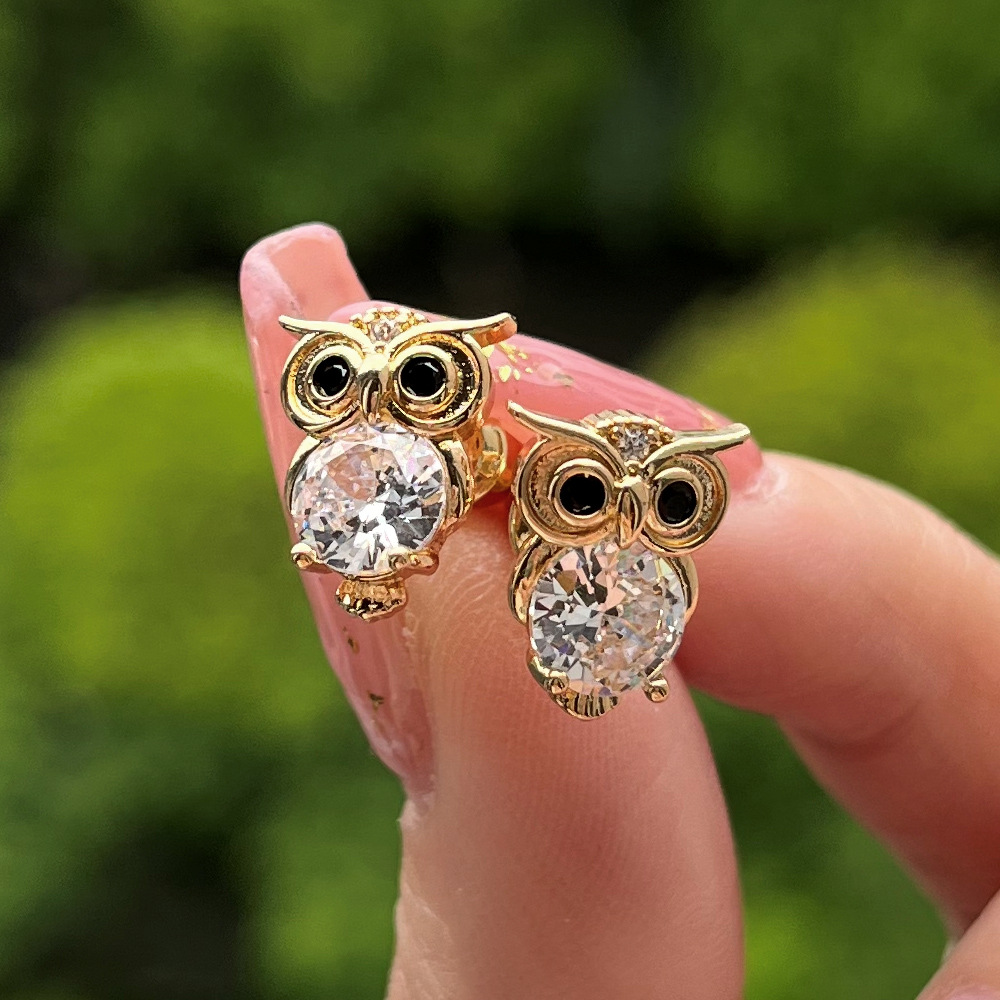 Fashion Owl Copper Inlay Zircon Ear Studs 1 Pair display picture 3