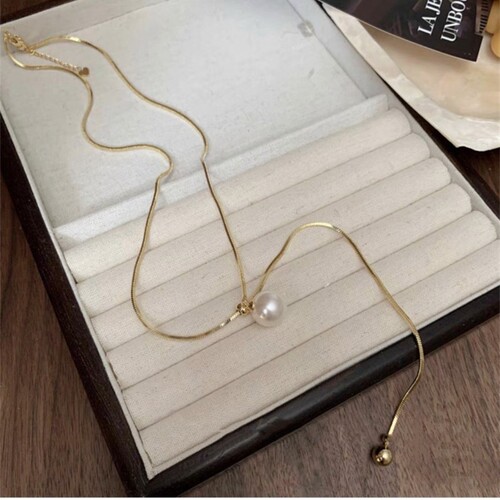 Minimalist and Unique Design Pull-out Pearl Long Pendant Necklace for Women, Cool and Unconventional, Simple and Elegant, Versatile and Matching Cardigan Chain