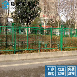 厂家生产公路隔离栅  框架式护栏网图片 深圳边框浸塑网片