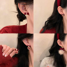 银针新年红色雪花蝴蝶结毛球耳钉复古小众耳环轻奢高级感耳饰秋冬