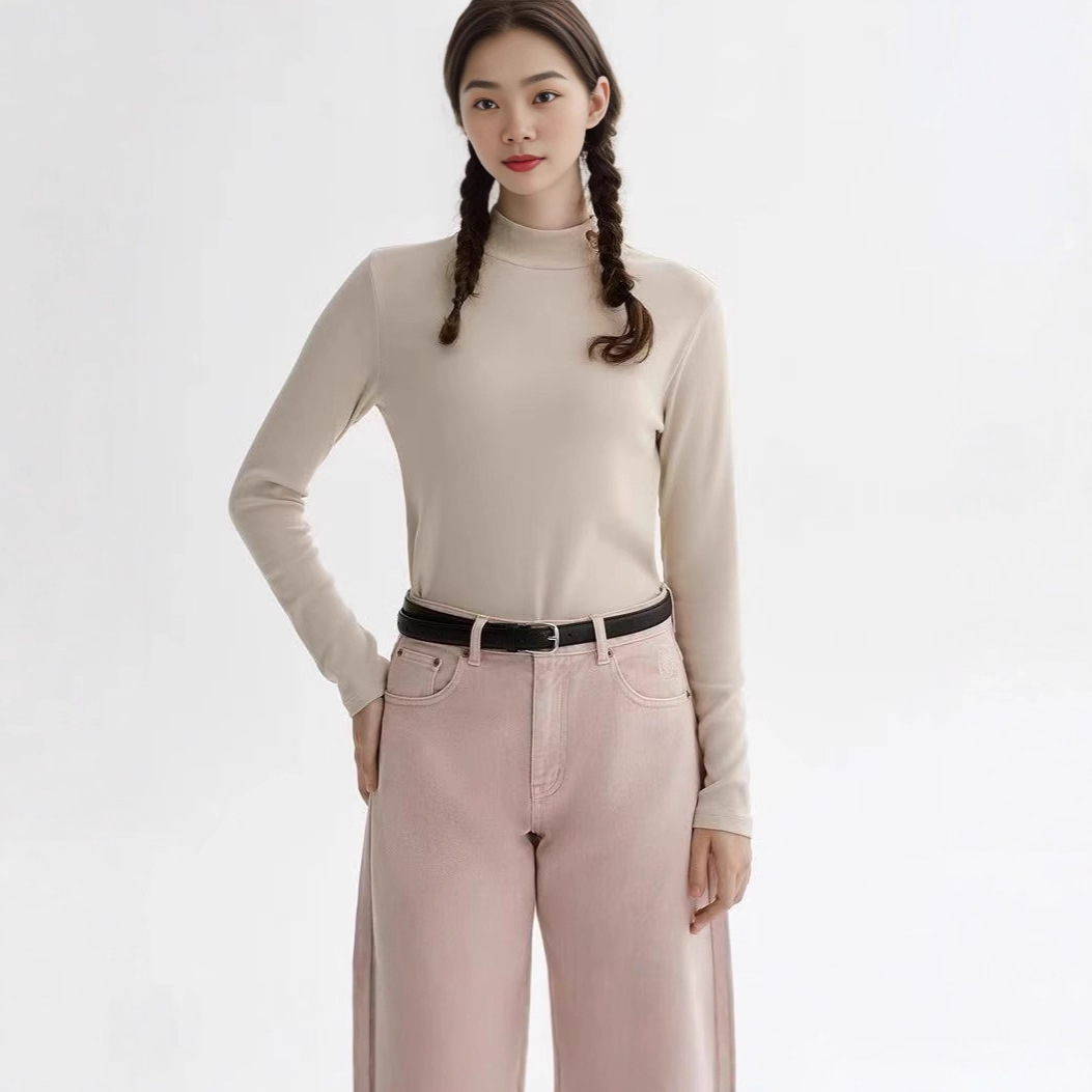 2025 Winter New Style Simple, Comfortable and Soft Half Turtleneck Brushed Bottoming Shirt with Bear Head Inner Wear for Women Ttla25Ot02Z