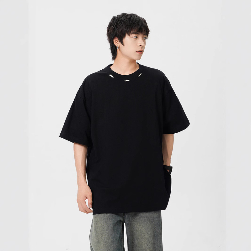 Short-Sleeved T-Shirt for Men 2025 Summer New Style Small Neckline Design Niche Metal Heavy Loose Half-Sleeved T-Shirt Short-Sleeved T-Shirt for Men 2025 Summer New Style Small Neckline Design Niche Metal Heavy Loose Half-Sleeved T-Shirt