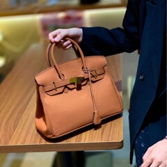 クロスボーダー 2025 新しい大容量プラチナバッグレディースハンドバッグケリーバッグシングルショルダークロスボディハイエンドテクスチャ通勤