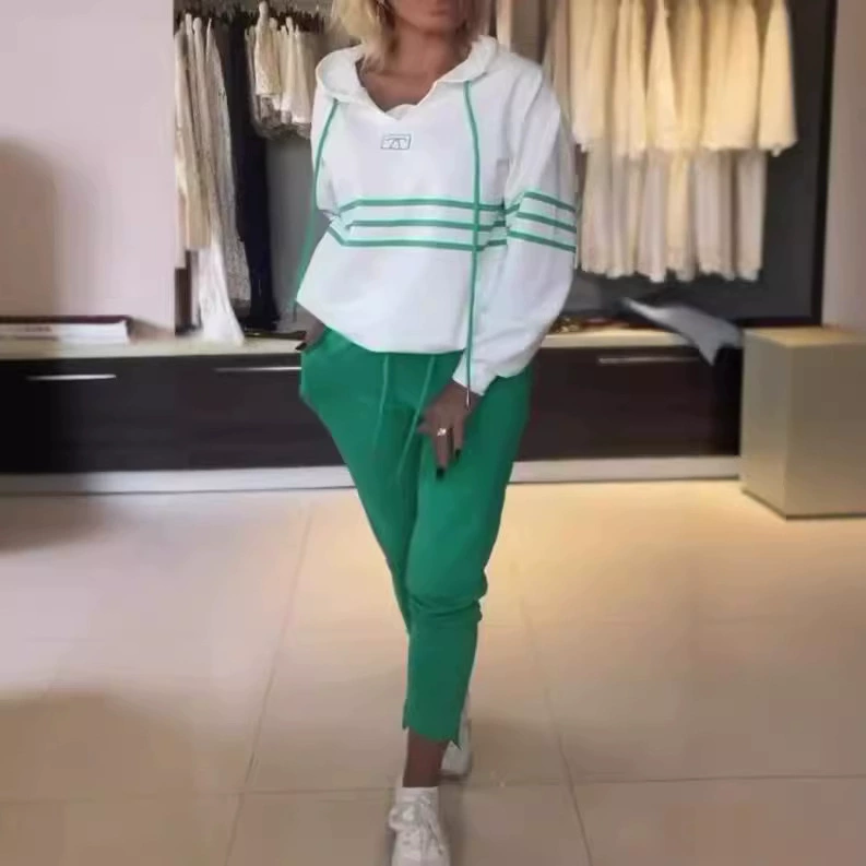 Новый модный комплект из двух предметов для женщин: толстовка с капюшоном и длинными рукавами в стиле колор-блок и повседневные брюки, коллекция Весна-Осень 2025