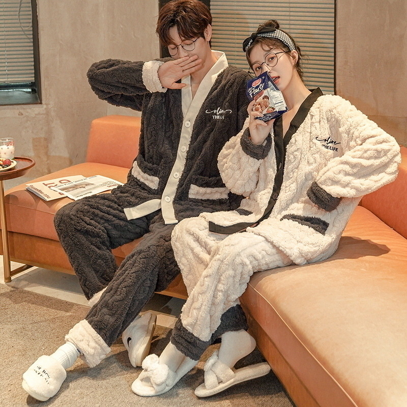Coral polar par pijamas Otoño e Invierno espesado forro de lana caliente franela hogar desgaste hombres y mujeres pueden usar fuera de traje de dos piezas