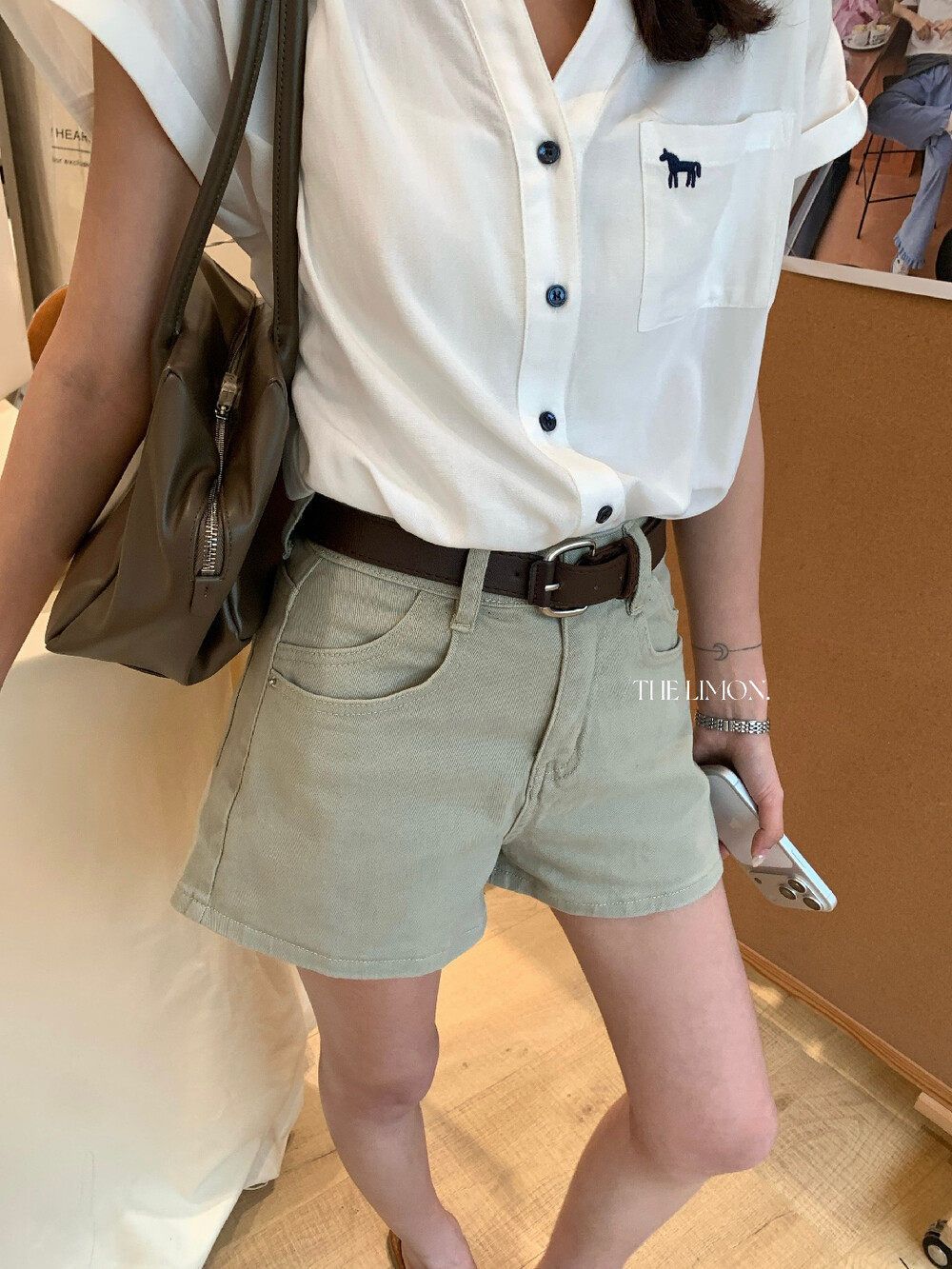 Quần short jean nữ lưng cao thiết kế hai túi phong cách trẻ trung — màu đen, Cao bồi xanh, trắng ngà, Xanh lá cây nhạtcolor chi tiết 28
