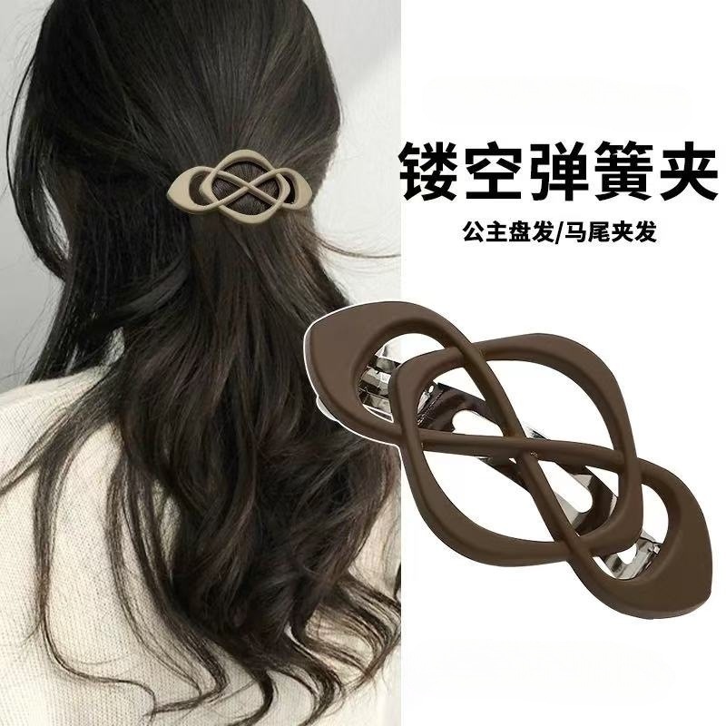 Fashion Hollow Metal Hairpin for the Back of the Head, Elegant Clip Hair Accessory, Princess Ponytail Spring Clip Hairpin Hair Accessory