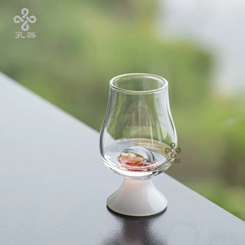 孔器高颜值个人专用茶杯闻香杯2025新款高档女士喝茶杯子品酒杯