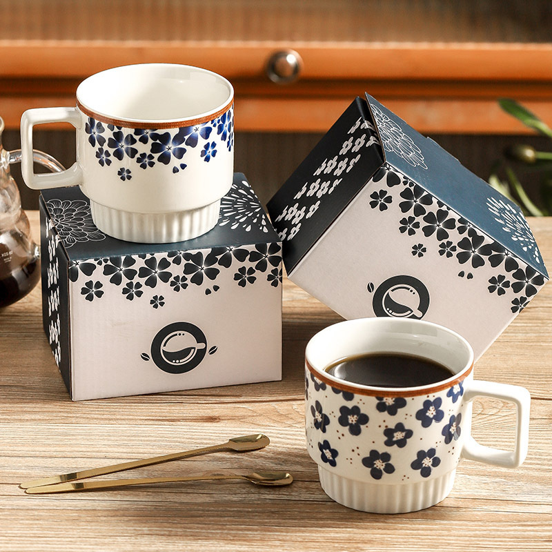 Tazas de agua de porcelana vintage de estilo japonés de nicho, tazas de cerámica plegables, tazas de café de alto valor, tazas de desayuno, regalo de mano