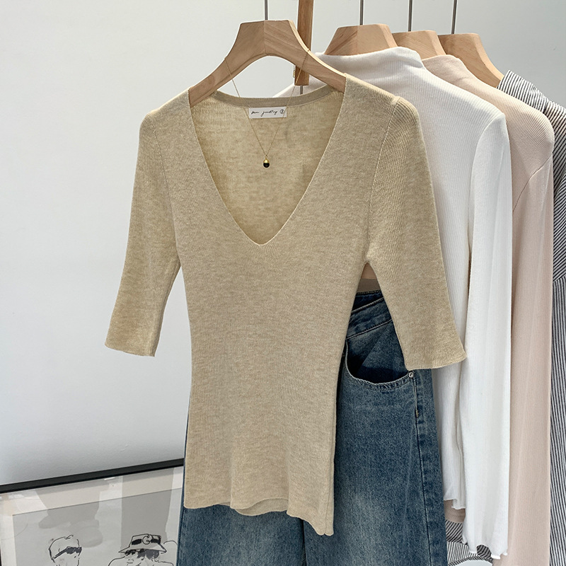 Brand Discount, Versatile Elegant, Slim-Fitting Mid-Sleeve Wool Knitwear for Women, Beautiful Inner Layering for Spring & Fall