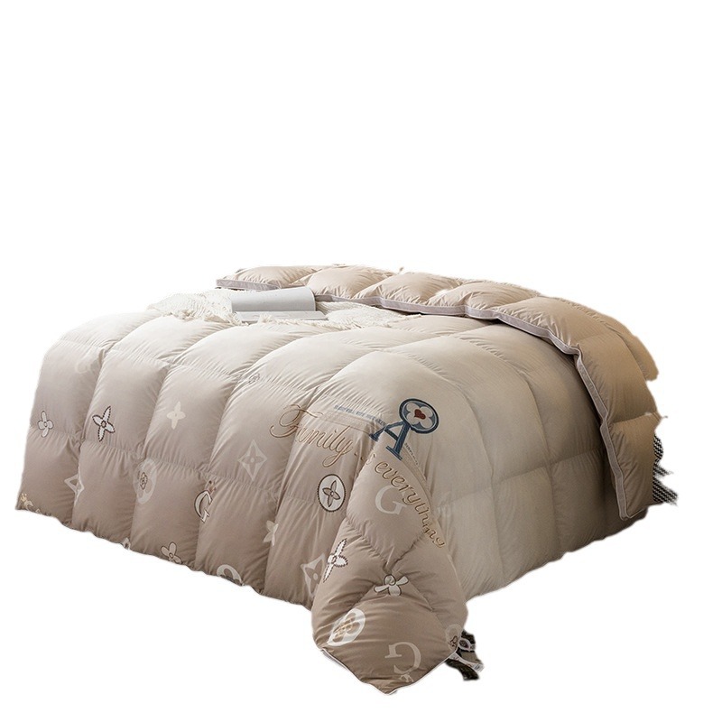 Three dimensional duvet cover with down, gradient, E18