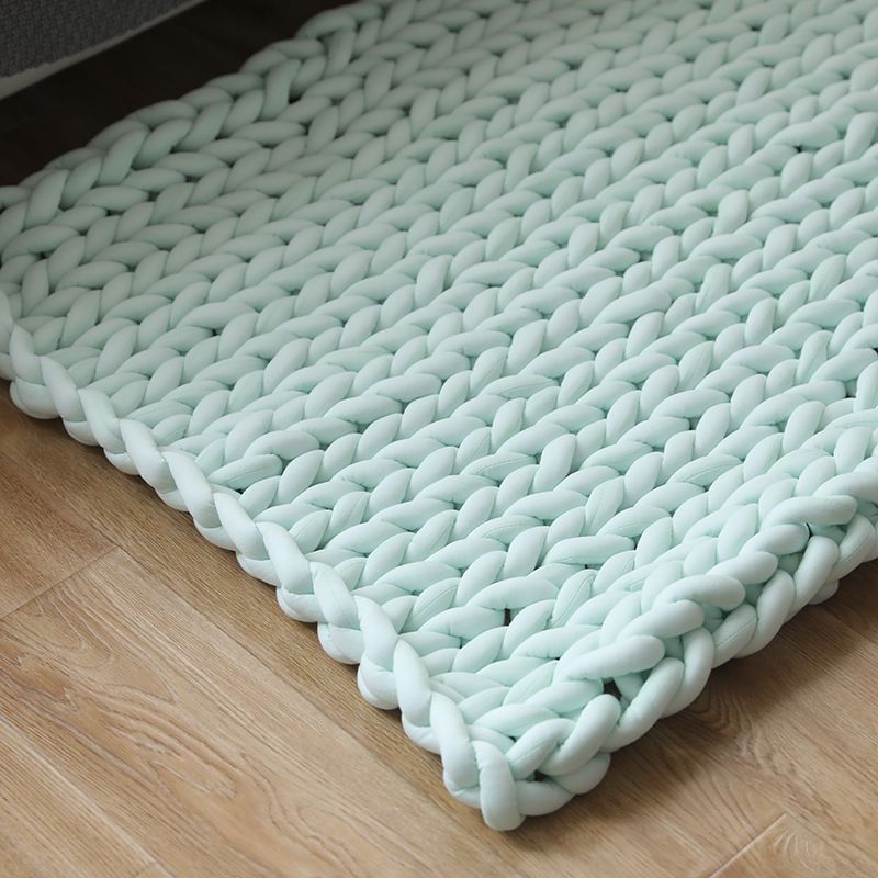 Sofa, knitted duvet for sleep