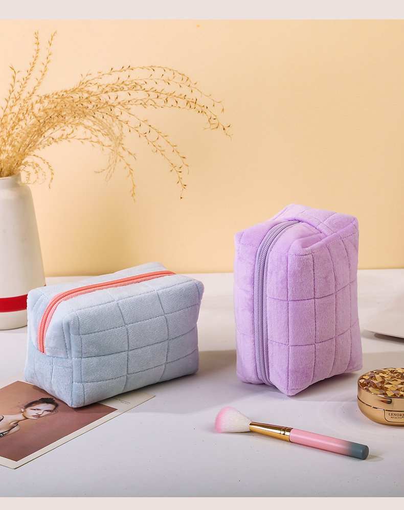 绒布化妆包_19