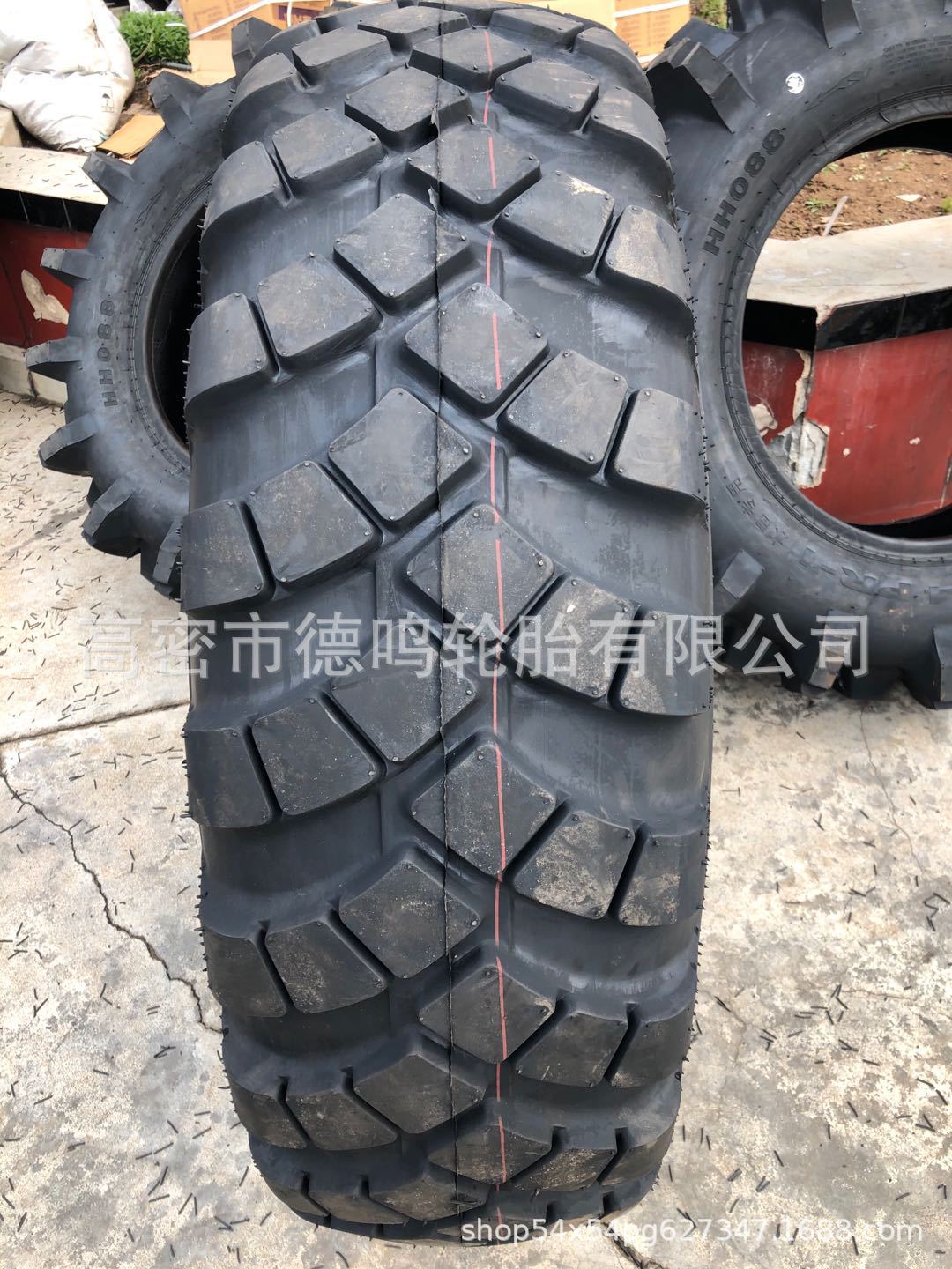 Neumático de camión todoterreno 13-20 12.5-20 camión de espiga de nylon E-2 Shaanxi Automobile SX2150