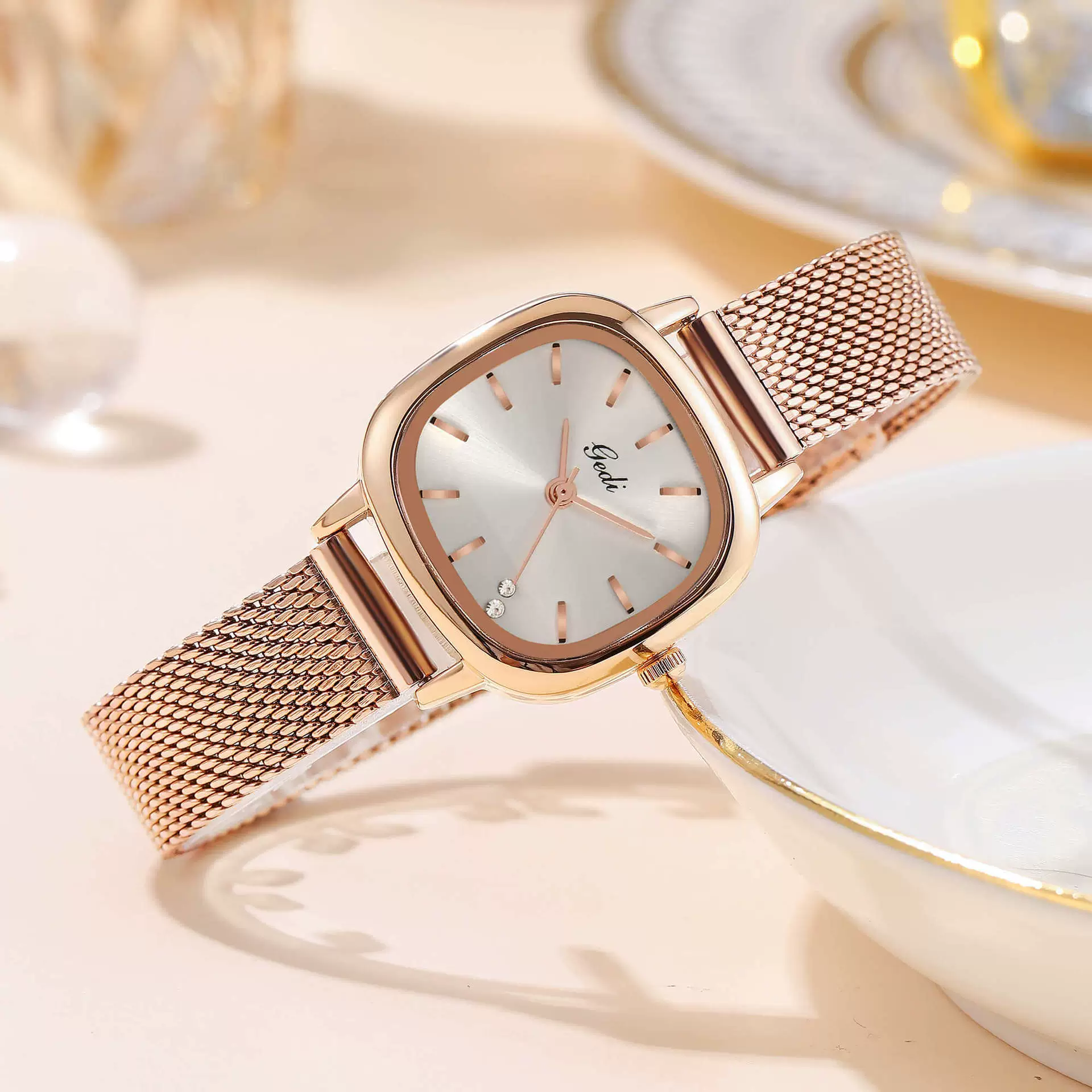 Creative quartz Japanese minimalistic waterproof watch