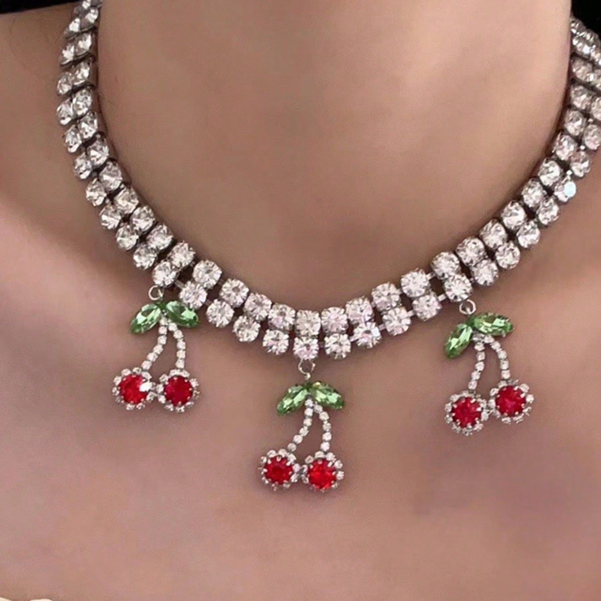 fashion sweet cherry pastoral style necklace shiny rhinestone simple versatile trend necklace women_voghion.com