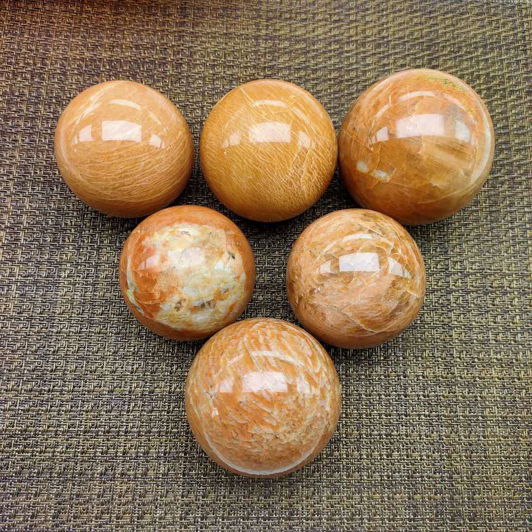 Natural Crystal Ball Orange Moonstone Ball Original Stone Polished Office Home Decoration Ornaments