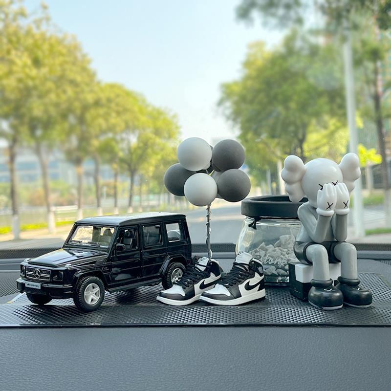 Big black big G + panda shoes + gray ball + gray cover face + boiling seat + pad