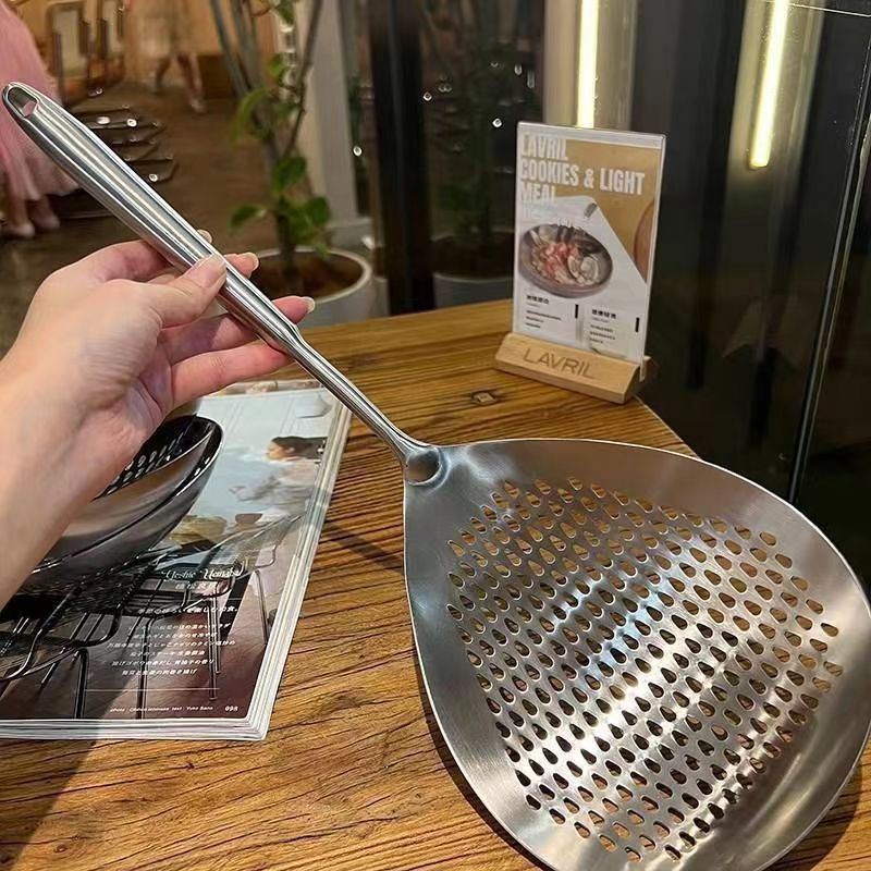 ステンレス製ヌードルスプーン、餃子スプーン、油ザル、家庭用キッチン用厚く幅広のザル、鍋用ザル|undefined
